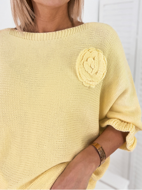 SWETER JUNIA ŻÓŁTY