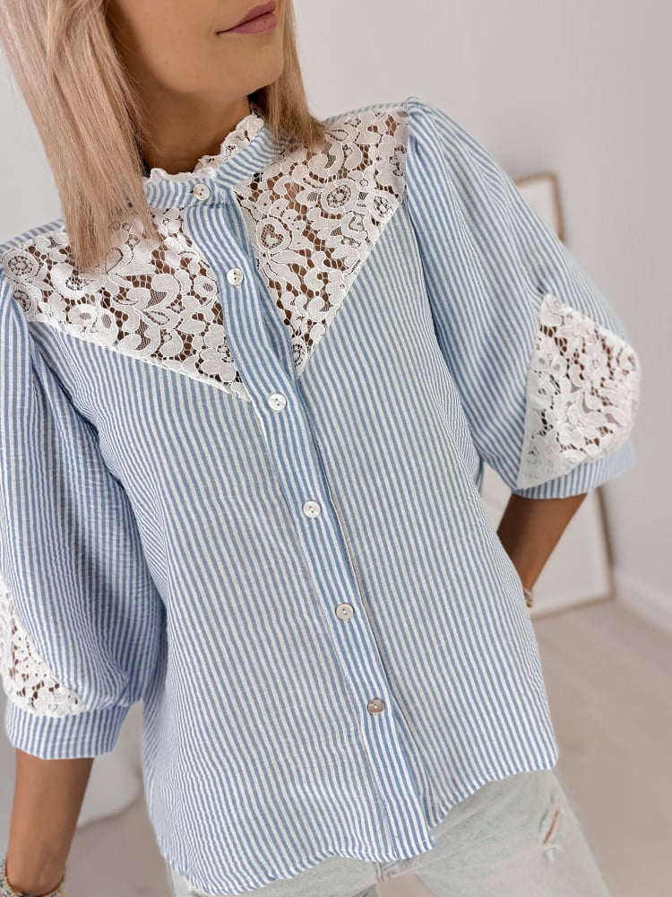 KOSZULA GOVIN BŁĘKITNA