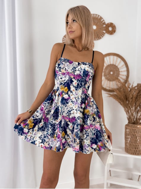 SUKIENKA LASTDANCE THREE