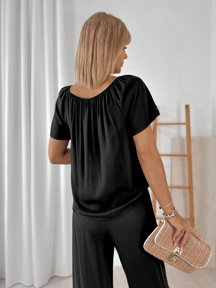 BLUZKA KIRELLA CZARNA