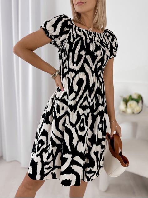 SUKIENKA TIGRANA CZARNA