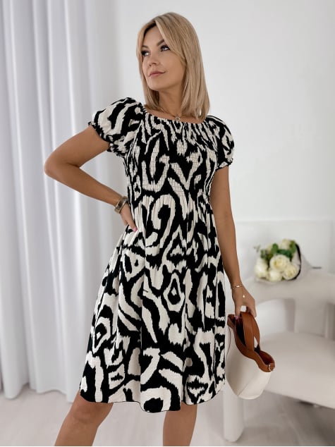 SUKIENKA TIGRANA CZARNA