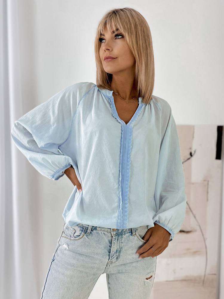 BLUZKA ELYRA JASNOBŁĘKITNA