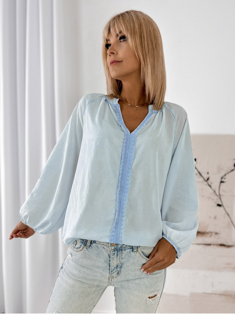 BLUZKA ELYRA JASNOBŁĘKITNA