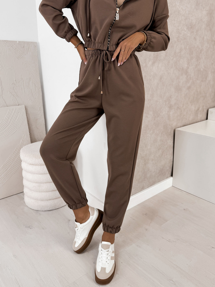 KOMPLET DRESOWY AMEDDA CIEMNOBEŻOWY