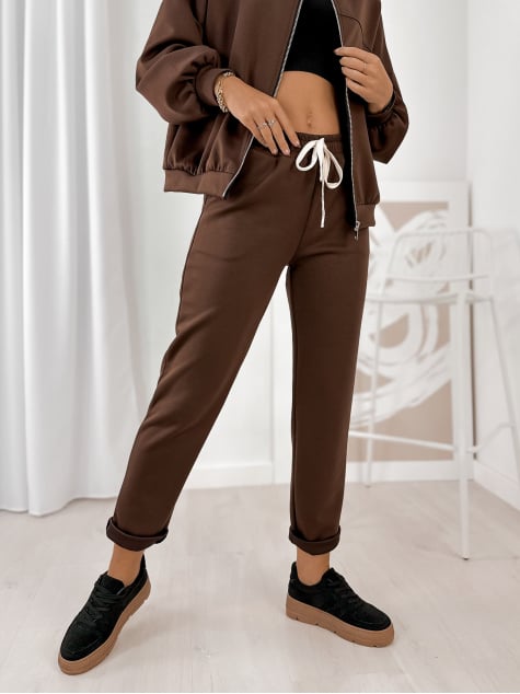 KOMPLET DRESOWY CORINE BRĄZOWY