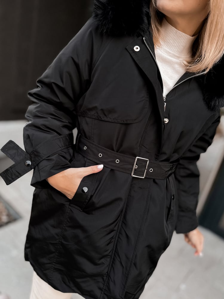 KURTKA Z PODPINKĄ ETTIE CZARNA