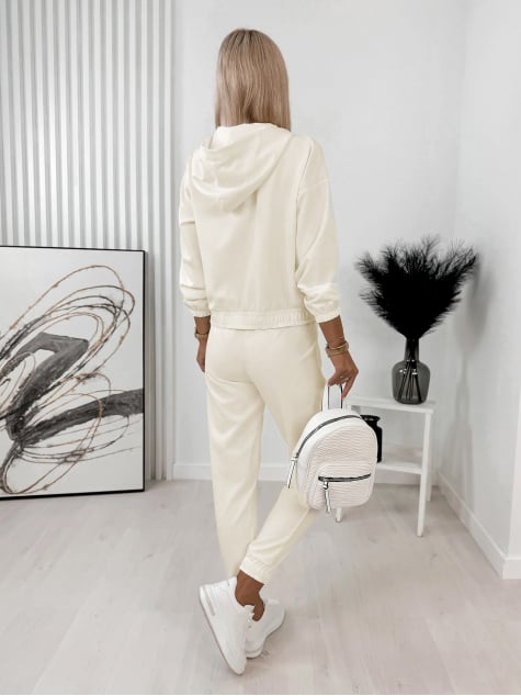 KOMPLET DRESOWY NERYS KREMOWY