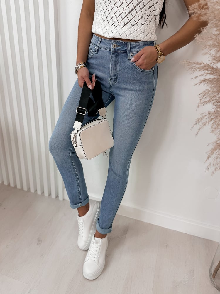 SPODNIE WARIOR  JEANSOWE