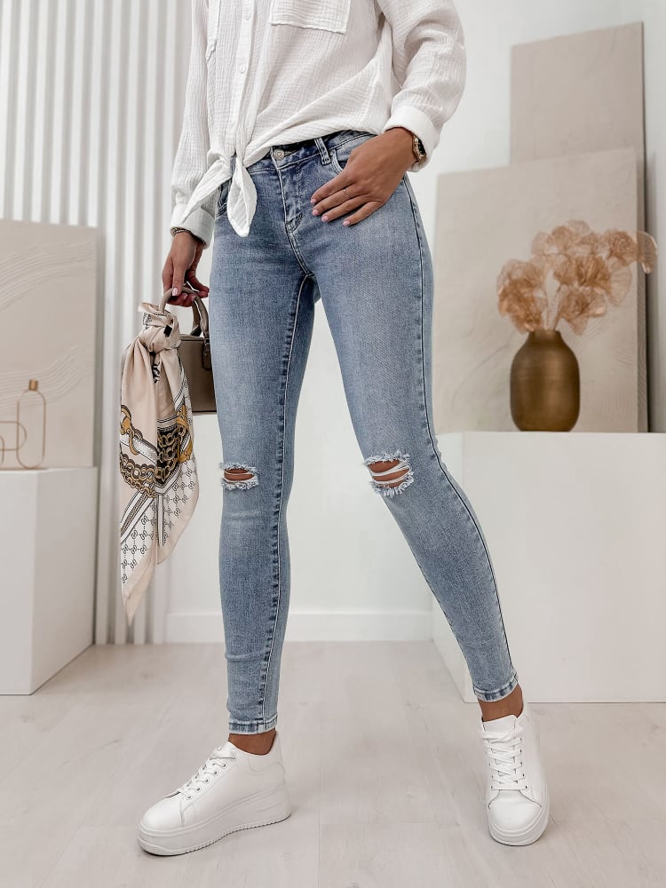 SPODNIE ANTOINETTE JEANSOWE