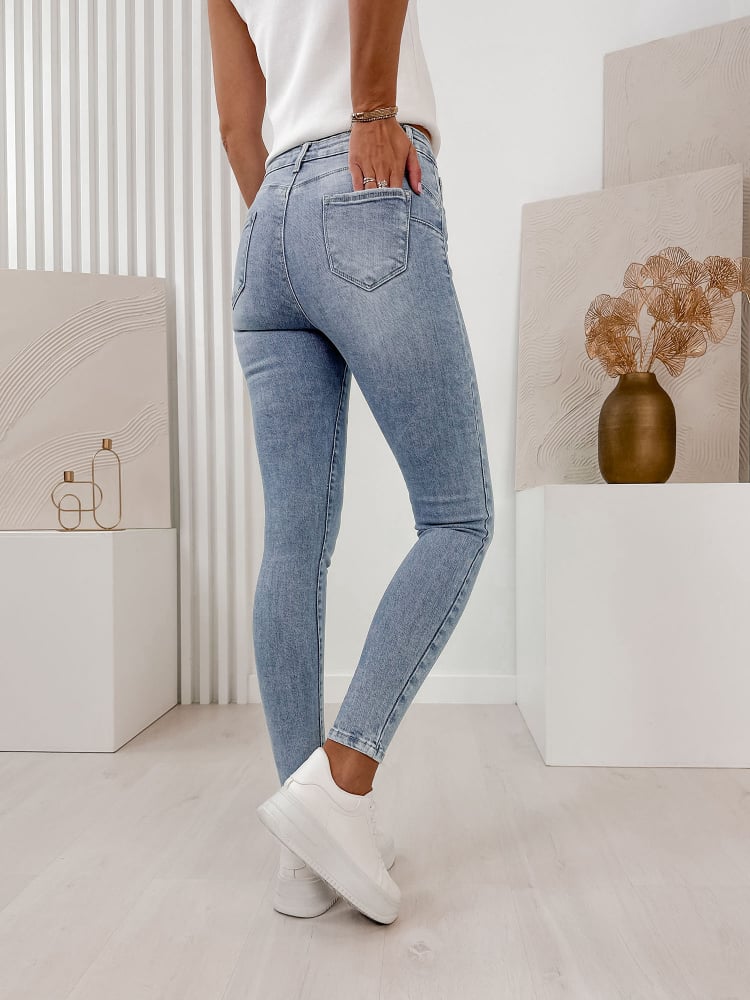 SPODNIE SASA JEANSOWE