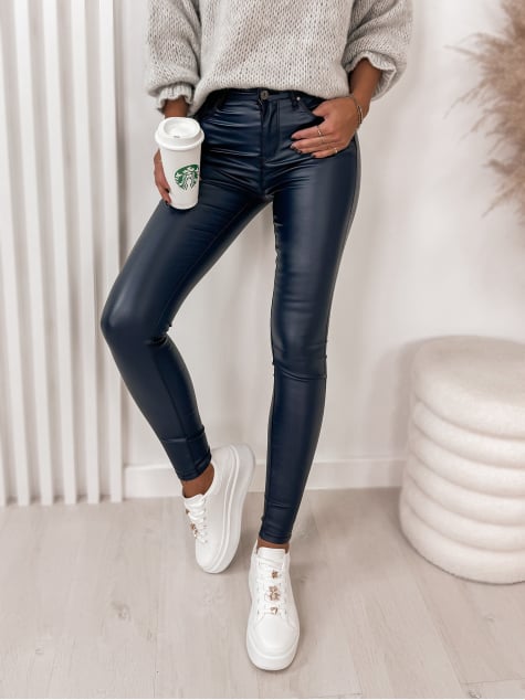 SPODNIE SKÓRKOWE GŁADKIE Z WYSOKIM STANEM GRANATOWE